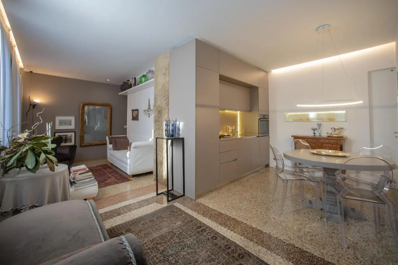 Apartament Suite Vivaldi Wenecja