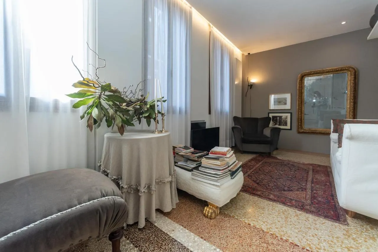 Apartament Suite Vivaldi Wenecja